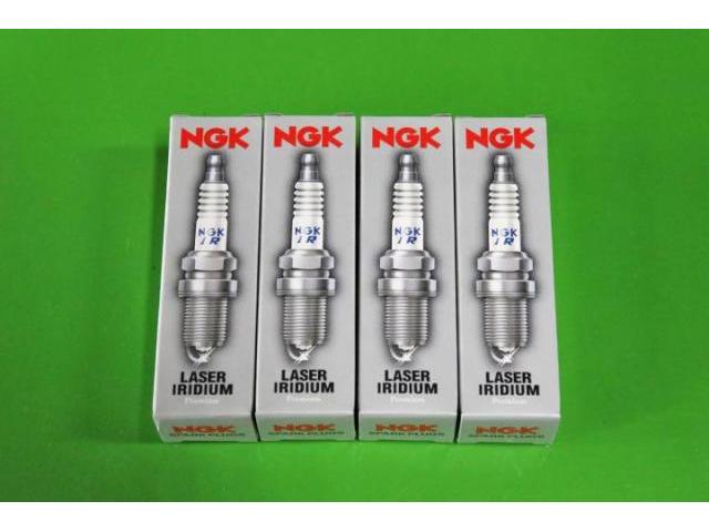 パサートヴァリアント　イグニッションコイルとスパークプラグ交換