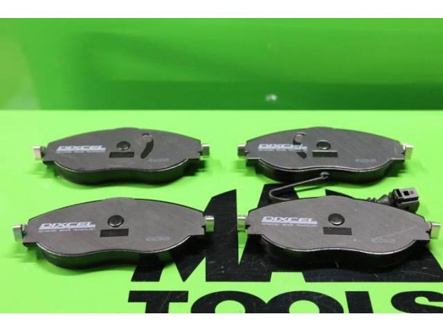 ゴルフ7R ブレーキパッド交換