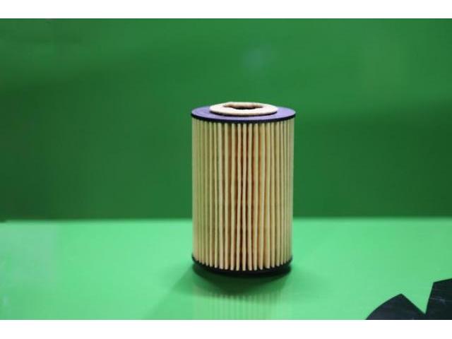 パサートヴァリアントＴＤＩ　MOTUL  8100  X-CLEAN+ 5w30