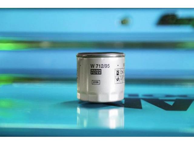 トゥーラン　MOTUL  8100  X-CLEAN+ 5w30  C3 
