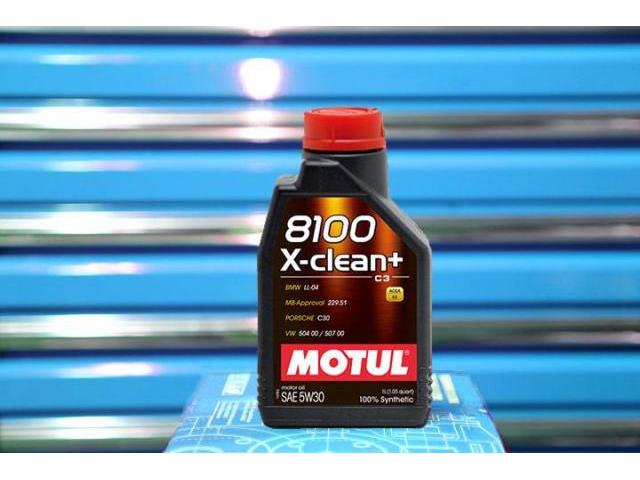トゥーラン　MOTUL  8100  X-CLEAN+ 5w30  C3 

