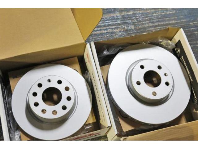 ゴルフ７ヴァリアント　ブレーキローター交換