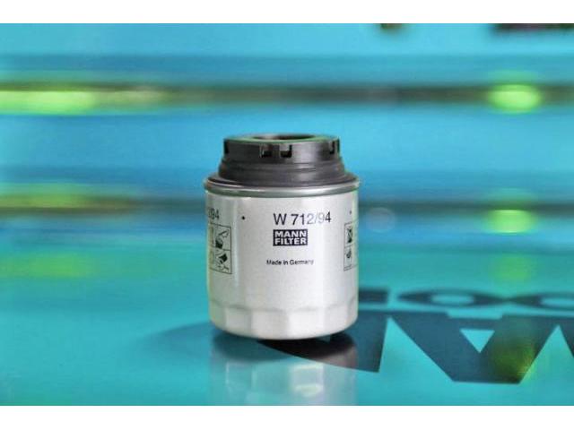 ザ・ビートル　FUCHS　TITAN 　GT1　PRO　C－３　５W３０
