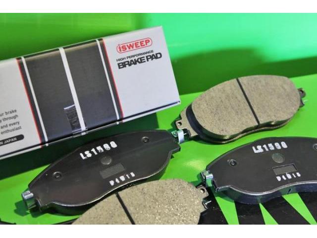 ゴルフ８ＧＴＩ　１２ヶ月点検　ブレーキパッド交換
