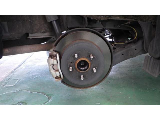 トヨタ　エスクァイア　車検整備　岡崎市からご来店のお客様　ブレーキフルード交換　普通車　岡崎市　蒲郡市　幸田町　安城市　豊田市　西尾市