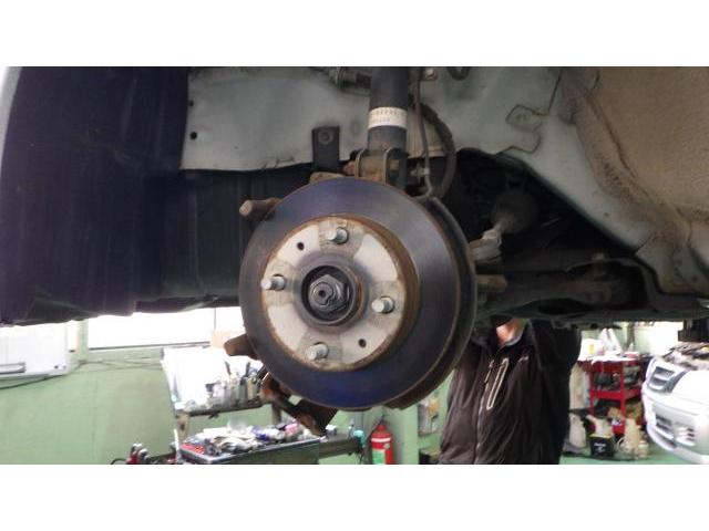 ダイハツ　ムーヴラテ　車検整備　岡崎市からご来店のお客様　ブレーキ固着修理　軽自動車　岡崎市　安城市　蒲郡市　幸田町　豊田市　西尾市