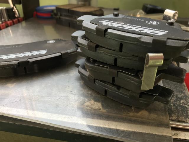 トヨタ　アルファード　車検整備　岡崎市からご来店のお客様　ブレーキパッド交換　普通車　岡崎市　蒲郡市　安城市　幸田町　豊田市　西尾市