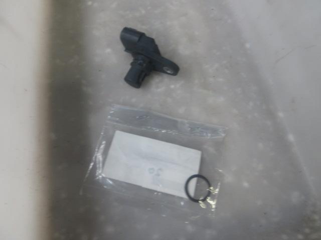 Ｆ様ＢＲＺ、スタビブーツ破れとカムセンサーからのオイル滲み修理にドアチェックの交換などなど。