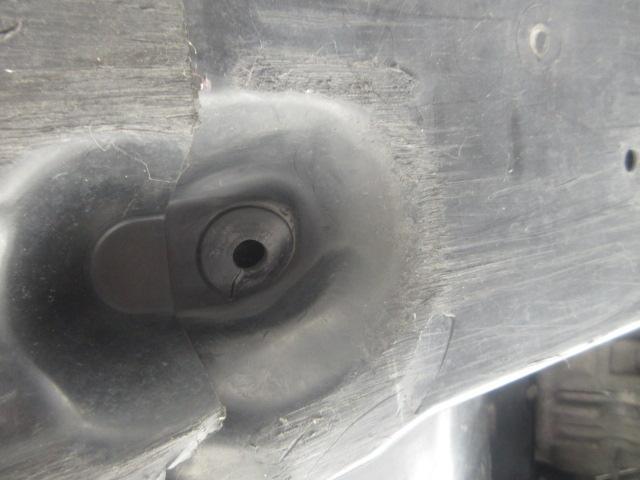 Ｍ様ＣＺ４Ａランエボ１０、ドライブシャフトブーツの交換です。