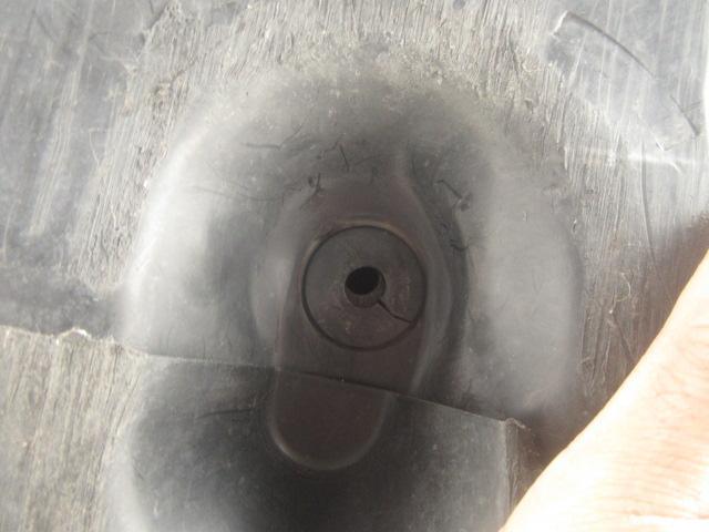 Ｍ様ＣＺ４Ａランエボ１０、ドライブシャフトブーツの交換です。