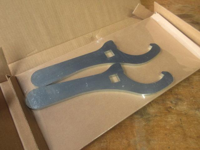 Ｎ様ＧＤＢインプレッサ、エンドレスのファンクション車高調へ交換です。