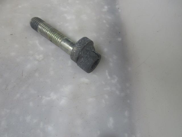 Ｎ様ＧＤＢインプレッサ、エンドレスのファンクション車高調へ交換です。