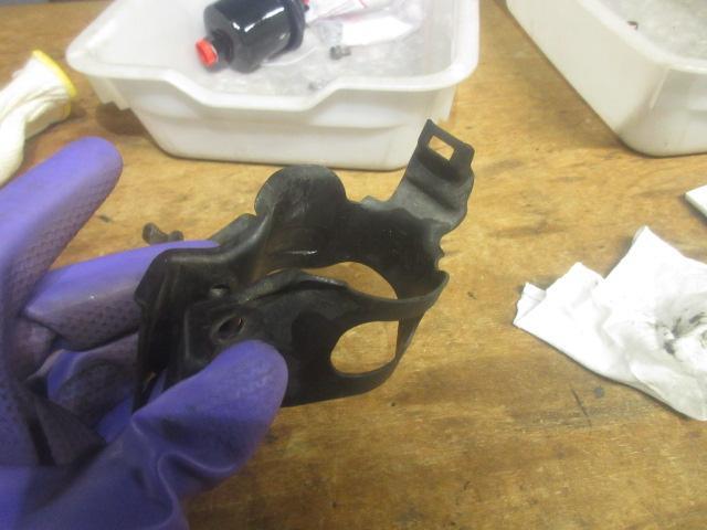 Ｋ様ＲＡ１オデッセイ、燃料フィルターを交換しますが古い車の人は知らない方がいいかもです。