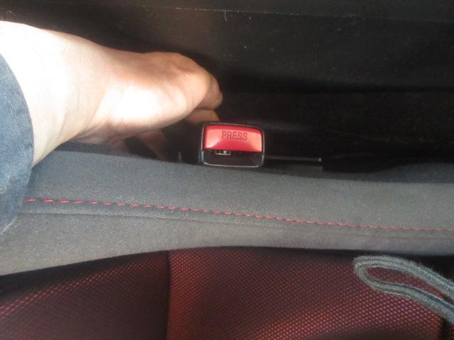 Ｓ様Ｚ３３にＲＥＣＡＲＯのフルバケＲＳＳを取り付け、車両へ取り付けして各部のセットアップを。