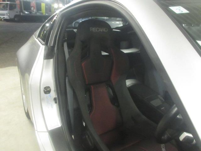 Ｓ様Ｚ３３、ＲＥＣＡＲＯのフルバケＲＳＳを最終調整して納車です。