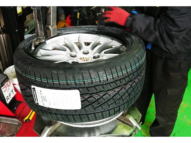 PORSCHE　ポルシェ　Cayman　ケイマン　タイヤ交換　岐阜県　岐阜市　日野南　タイヤショップ　アップルクラブ　タイヤ交換（組み換え＋バランス）　直送タイヤ交換　持ち込みタイヤ交換