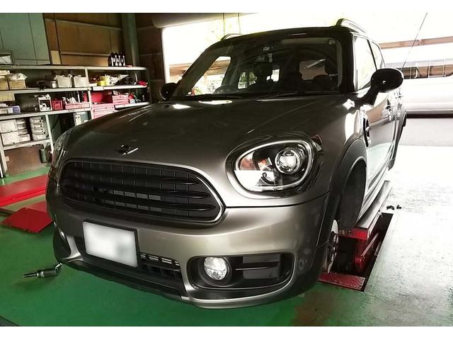 ＭＩＮＩ　ミニ　ＣＲＯＳＳＯＶＥＲ　クロスオーバー　１８インチ　タイヤ交換　岐阜県　岐阜市　クラブオート　アップルクラブ　車カスタムチャンネル　アップルクラブブログ