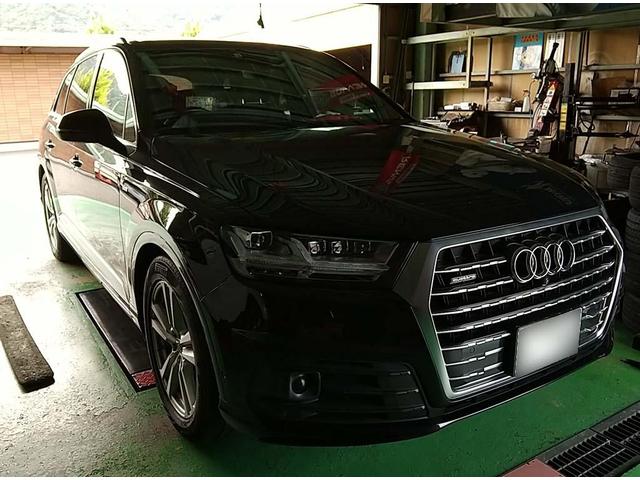 ＡＵＤＩ　アウディ　Q７　２０インチ　タイヤ交換　岐阜県　岐阜市　クラブオート　アップルクラブ　車カスタムチャンネル　アップルクラブブログ　アップルクラブブログ