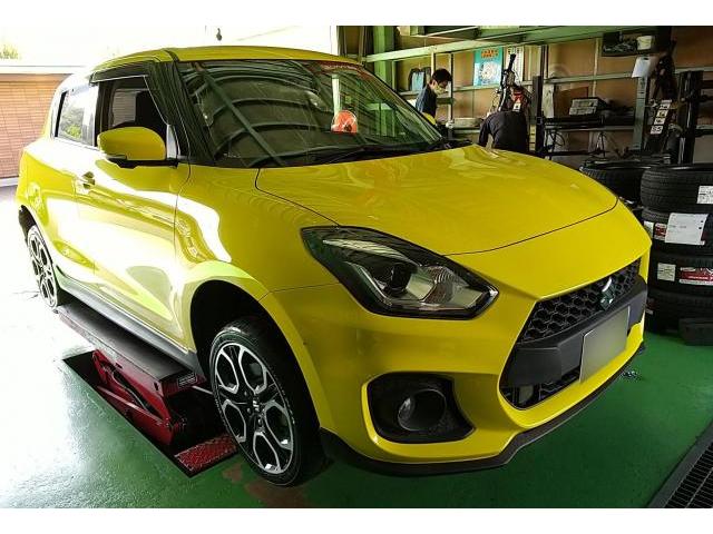 SUZUKI　スズキ　SWIFT SPORT　スイフトスポーツ　１７インチ　タイヤ交換　岐阜県　岐阜市　クラブオート　アップルクラブ　車カスタムチャンネル　アップルクラブブログ