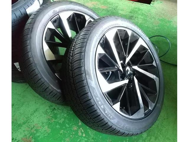 MITSUBISHI　三菱　OUTLANDER　アウトランダー　タイヤ交換（脱着）　タイヤ保管　岐阜県　岐阜市　クラブオート　日野南　タイヤショップ　アップルクラブ　車カスタマイズチャンネル