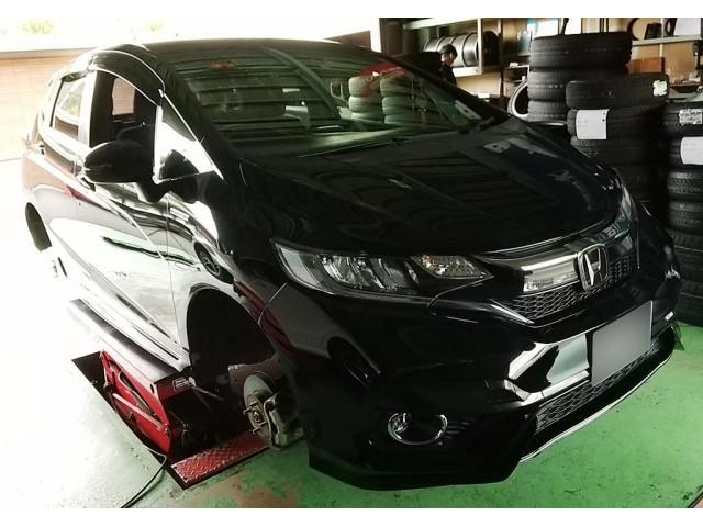 HONDA　ホンダ　FIT　フィット　タイヤ交換　タイヤ保管　岐阜県　岐阜市　クラブオート　日野南　タイヤショップ　アップルクラブ　車カスタマイズチャンネル