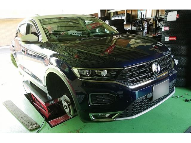 Volkswagen　フォルクスワーゲン　T－ROC　ティーロック　タイヤ交換　岐阜県　岐阜市　クラブオート　日野南　タイヤショップ　アップルクラブ　車カスタマイズチャンネル