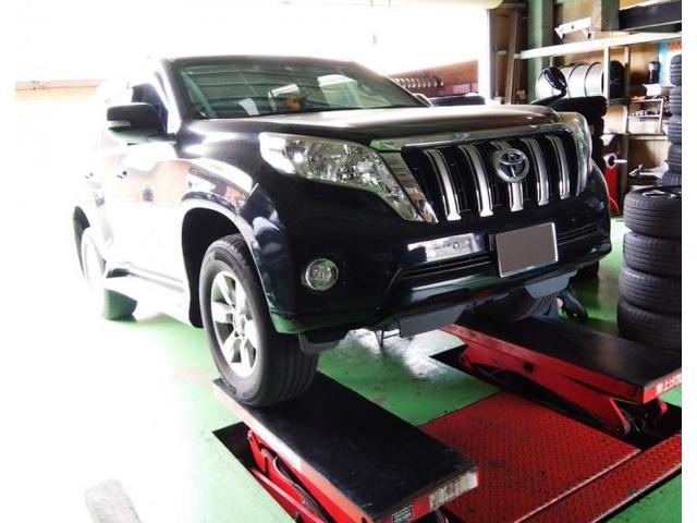 TOYOTA　トヨタ　LAND CRUISER PRADO　ランドクルーザープラド　タイヤ交換　岐阜県　岐阜市　クラブオート　日野南　タイヤショップ　アップルクラブ　車カスタマイズチャンネル