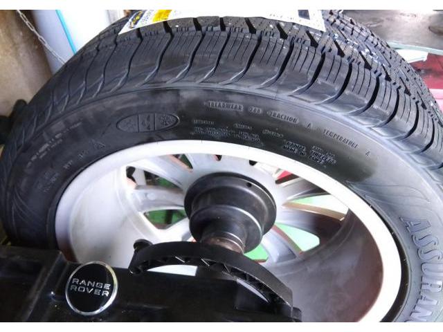 LANDROVER ランドローバー　RANGE ROVER VELAR レンジローバーヴェラール　タイヤ交換　岐阜県　岐阜市　日野南　タイヤショップ　アップルクラブ　20インチ（組み換え＋バランス）（クロカン・４WD）　持ち込みタイヤ交換