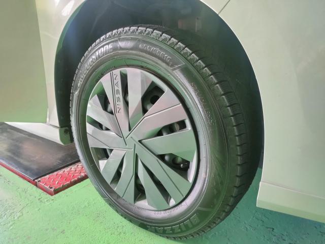日産　セレナ　スタッドレスタイヤ交換　タイヤ保管　タイヤホテル