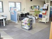 作業中などは、店内でごゆっくりお過ごしください。雑誌・新聞・お飲み物をご用意しております。