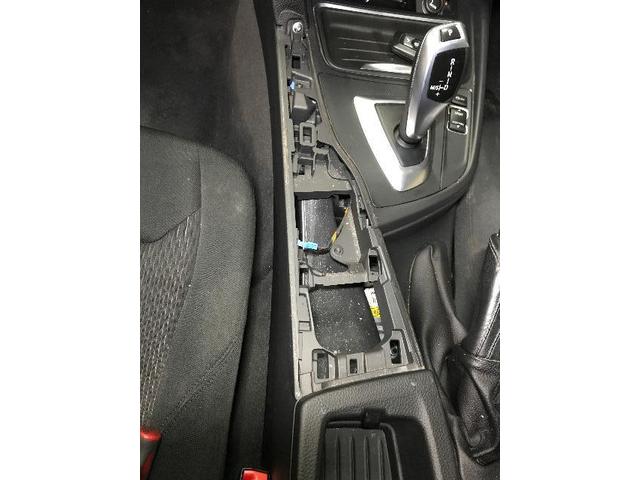 BMW 320d AVインターフェイス、地デジチューナー取付｜グー