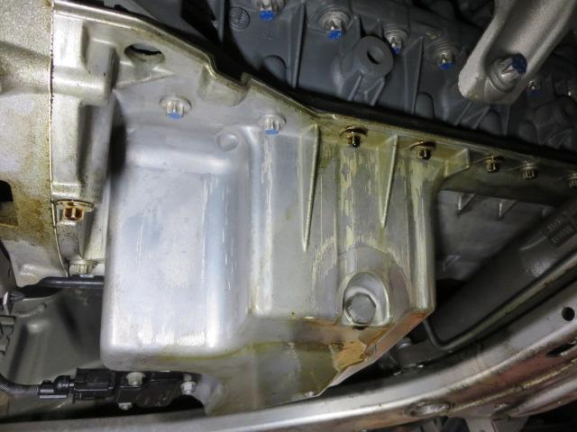 BMW Ｅ60　5シリーズ　オイル漏れ修理　オイルパンガスケット交換
