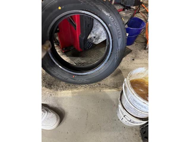 トヨタ カローラフィールダー タイヤ交換