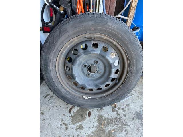 トヨタ カローラフィールダー タイヤ交換