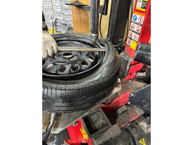 トヨタ カローラフィールダー タイヤ交換