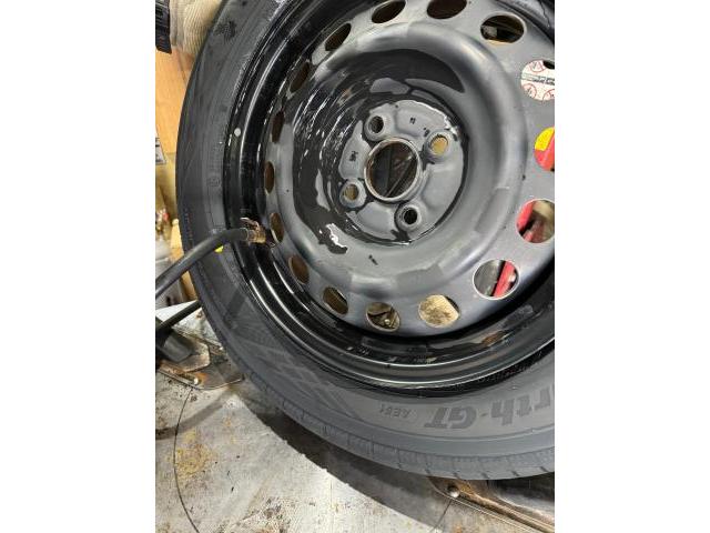 トヨタ カローラフィールダー タイヤ交換