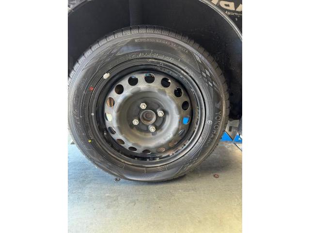 トヨタ カローラフィールダー タイヤ交換