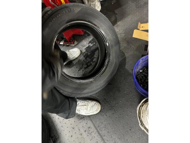 トヨタ エスクァイア タイヤ交換