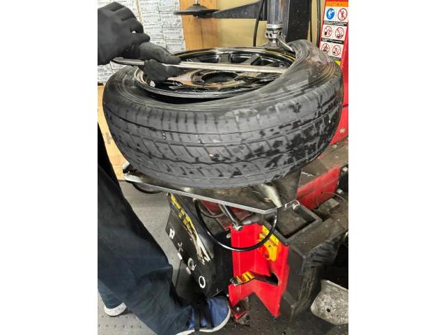 車種不明 持込タイヤ交換