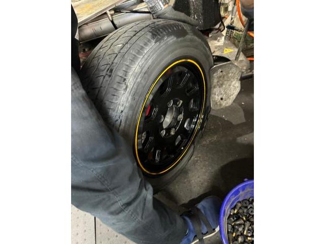 車種不明 持込タイヤ交換