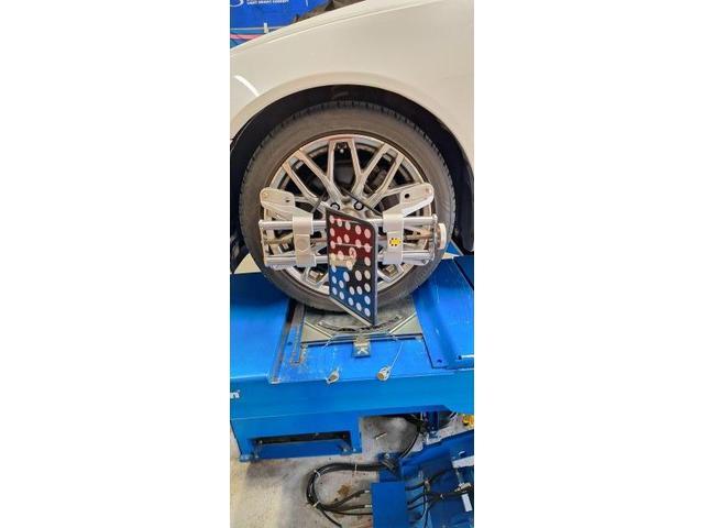 TOYOTA アルテッツァ　アライメント調整