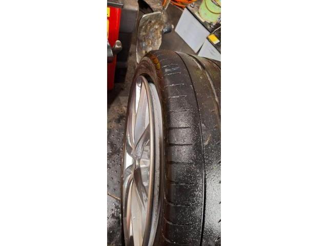 ポルシェ　ボクスター  タイヤ交換