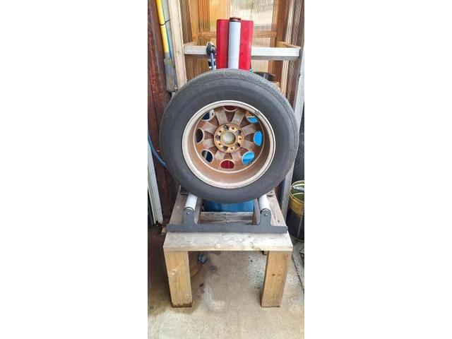 メルセデスベンツ　E320 　タイヤ交換