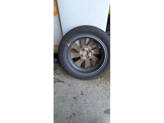 三菱　ekカスタム　タイヤ交換