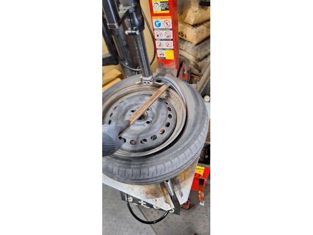 HONDA　N-BOX　タイヤ交換