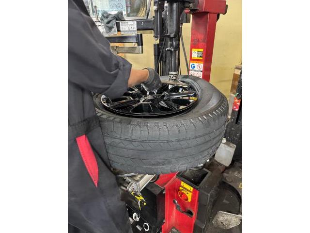 トヨタ ランドクルーザープラド タイヤ交換