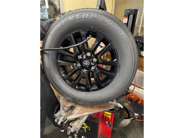 トヨタ ランドクルーザープラド タイヤ交換