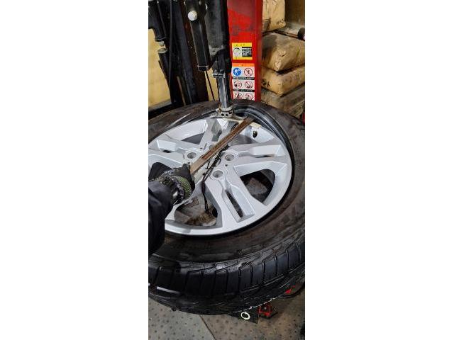 メルセデス・ベンツ Gクラス ゲレンデ タイヤ交換