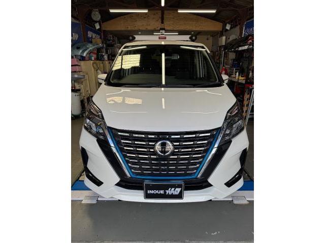 日産 セレナ 中古車販売