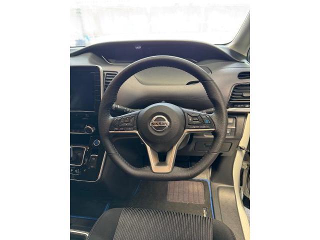 日産 セレナ 中古車販売